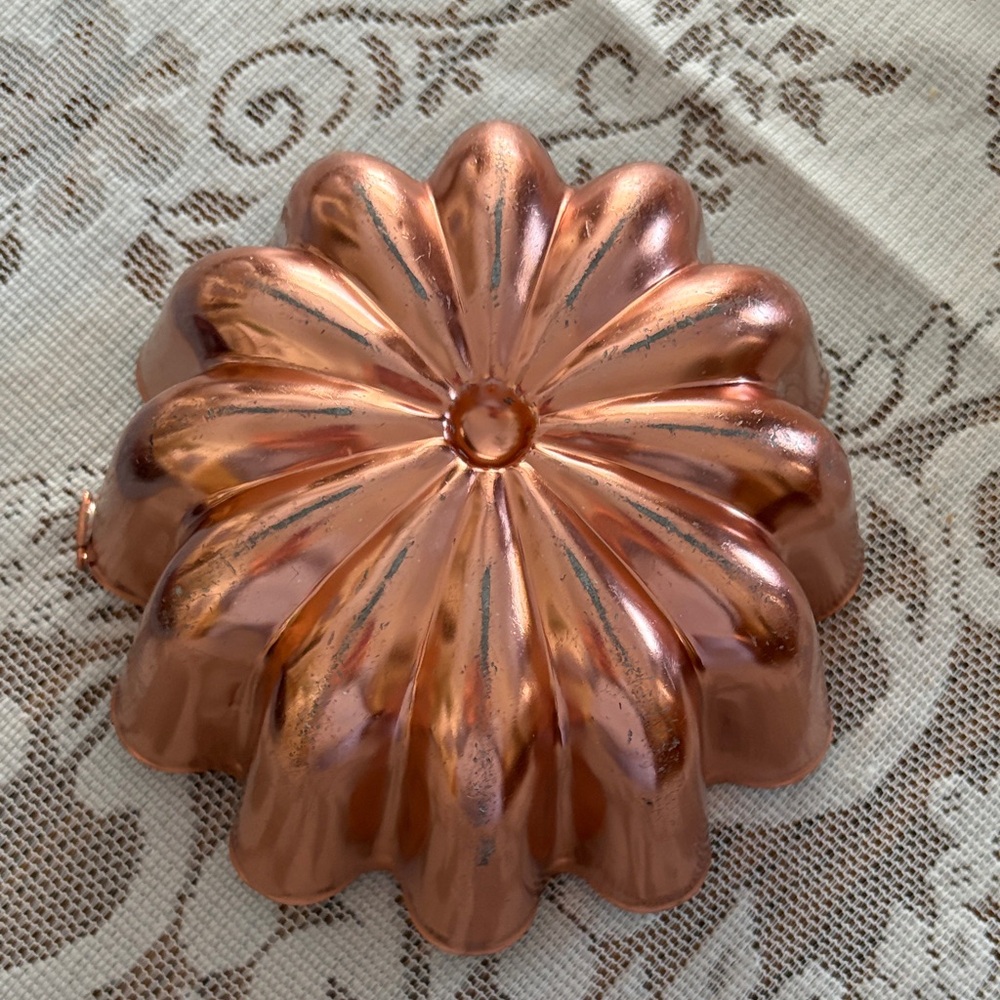 Copper Flower-Shaped Baking Mold
